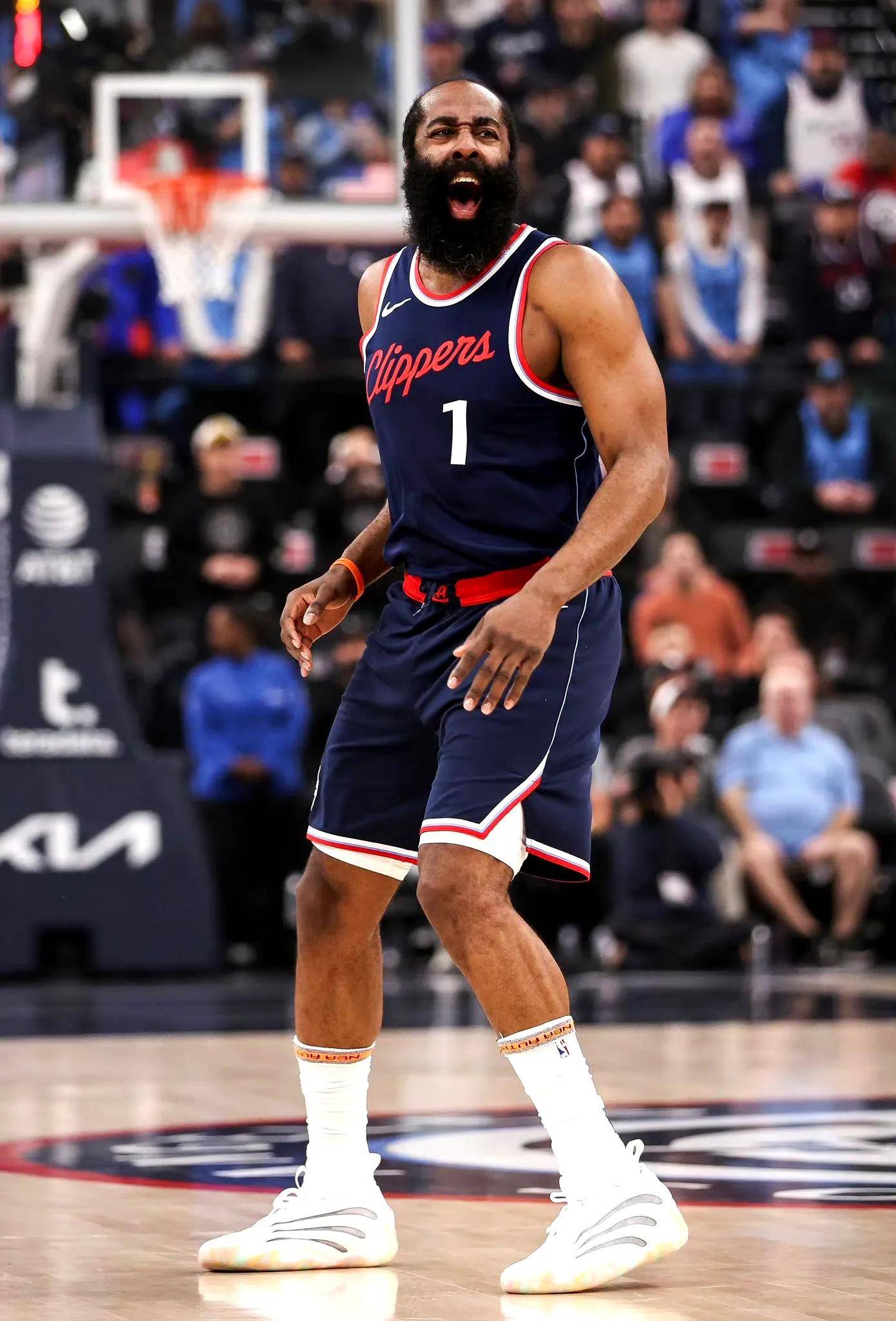 芒果登录入口 -关于里程碑夜洛杉矶快船外线爆发，全明星赛冲刺阶段刷纪录，目标明确，资深球员宣示担当的信息