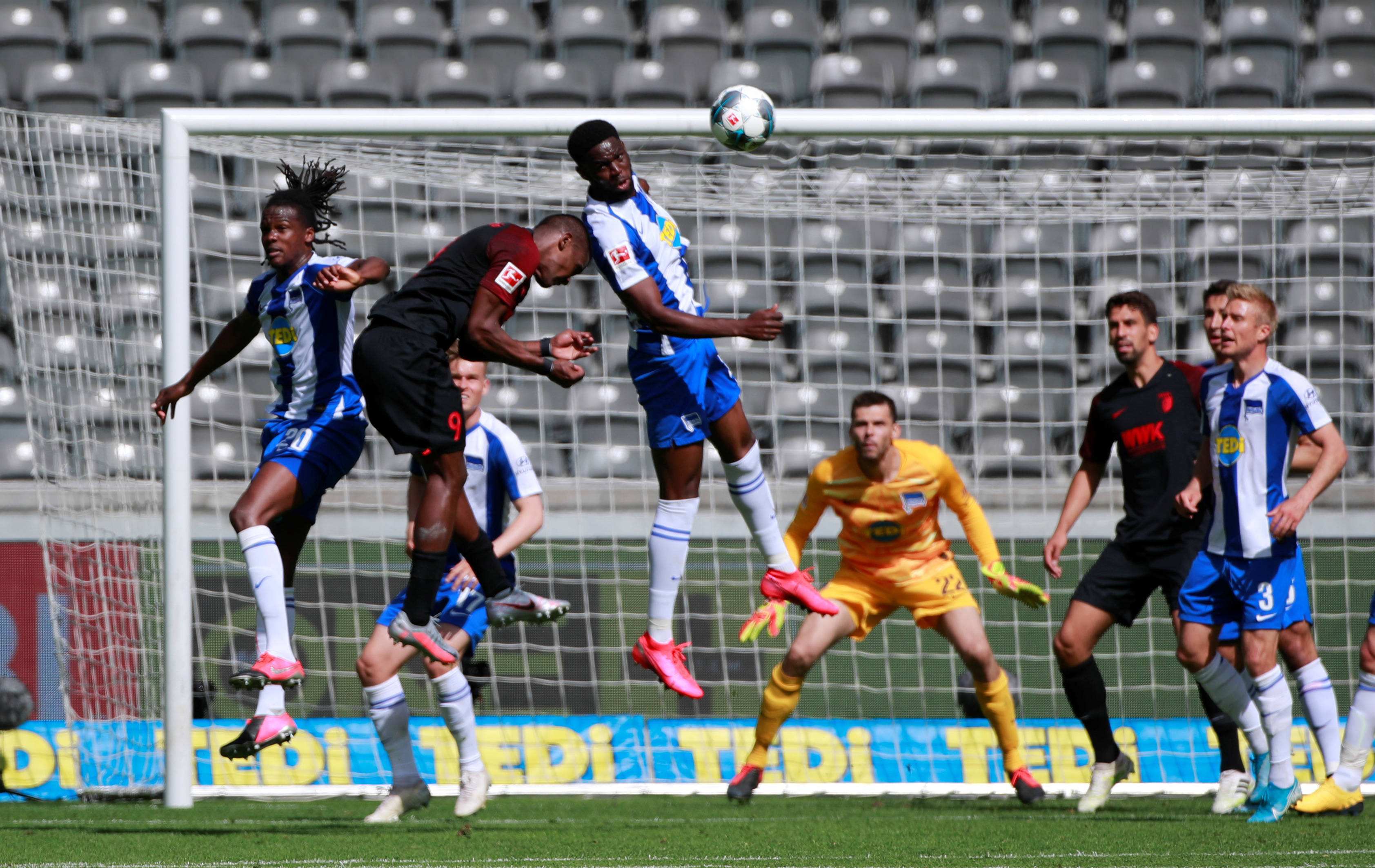 芒果网页版 -关于法兰克福内部会议纪要流出——国际比赛日迎来里程碑；荷甲使命明确；轮换策略成焦点的信息